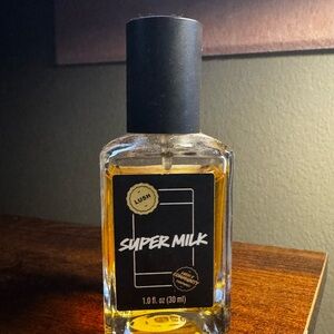 Lush Super Milk Amber & Black Fragrance Oil
